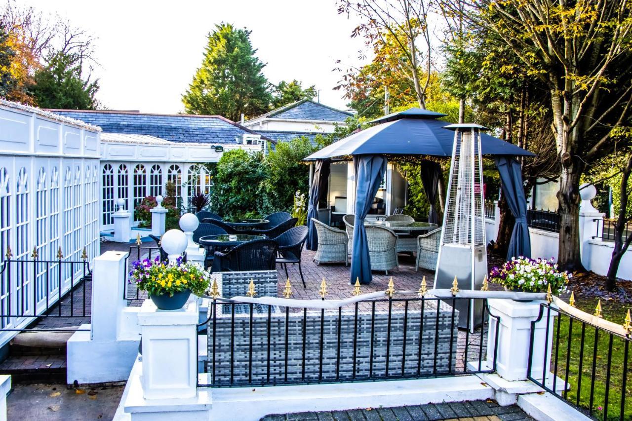 The Lord Bute Hotel Highcliffe Exterior foto
